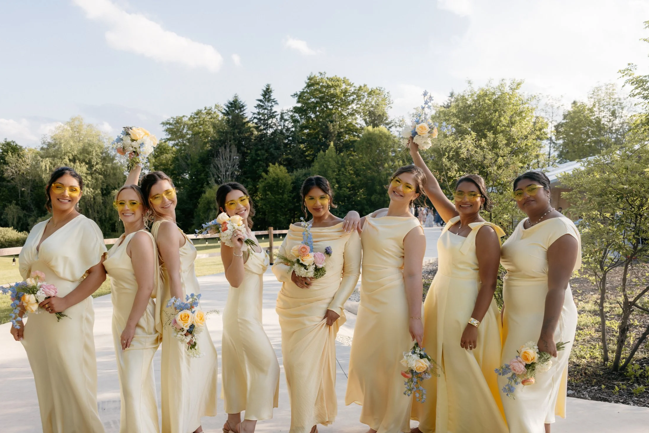 Bridesmaids bouquets