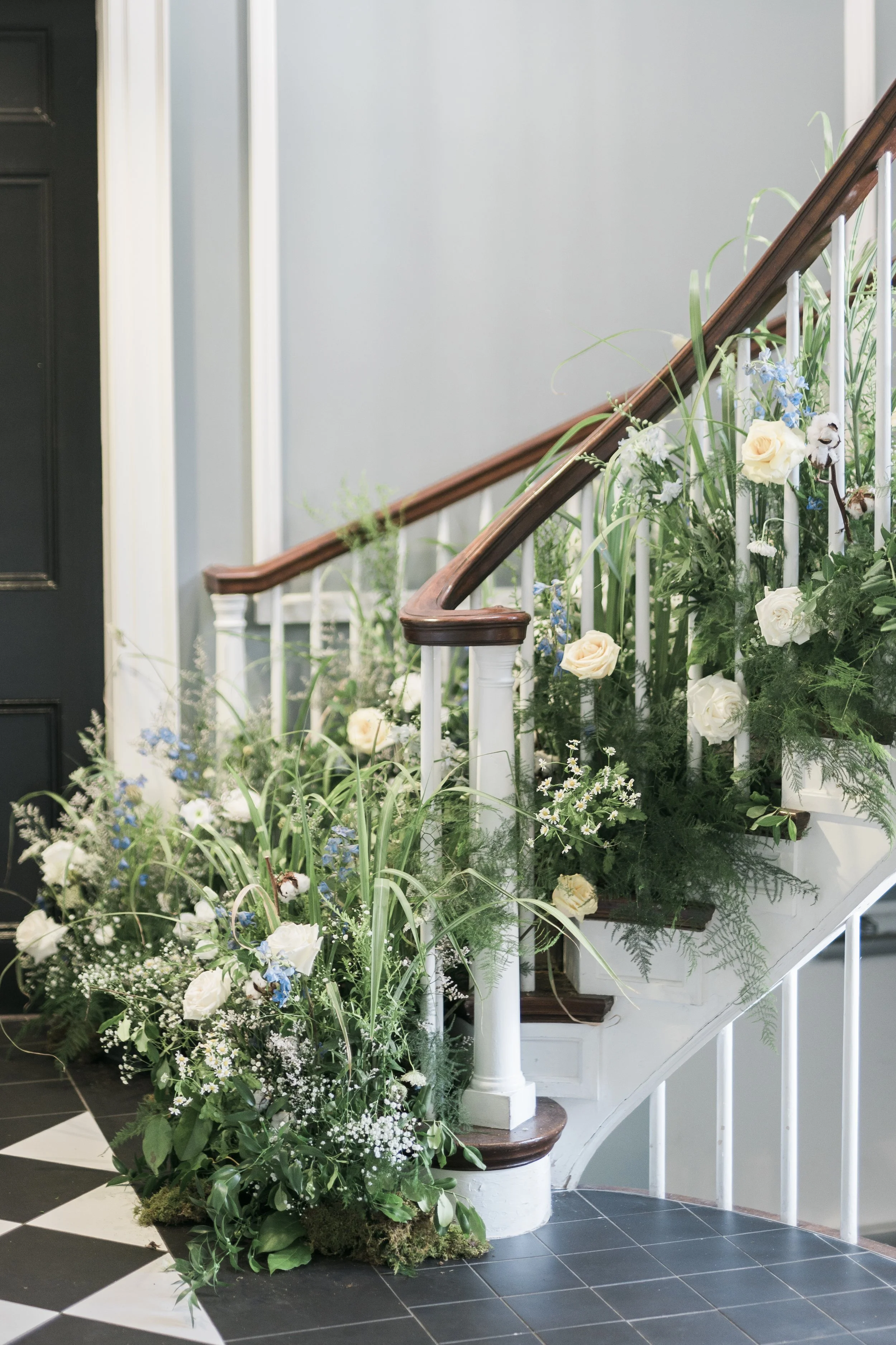 Signature wedding package ceremony florals by The Urban Blooms